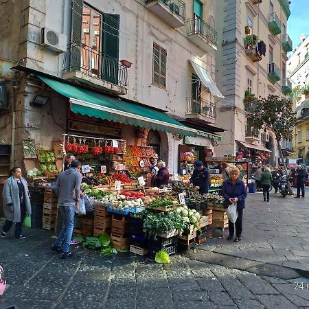 Bed and Breakfast Reginella à Naples Extérieur photo