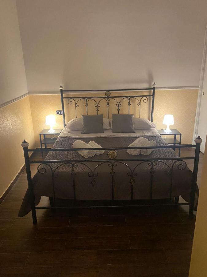 Bed and Breakfast Reginella à Naples Extérieur photo